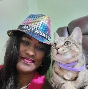 Meet your Posher, Ana